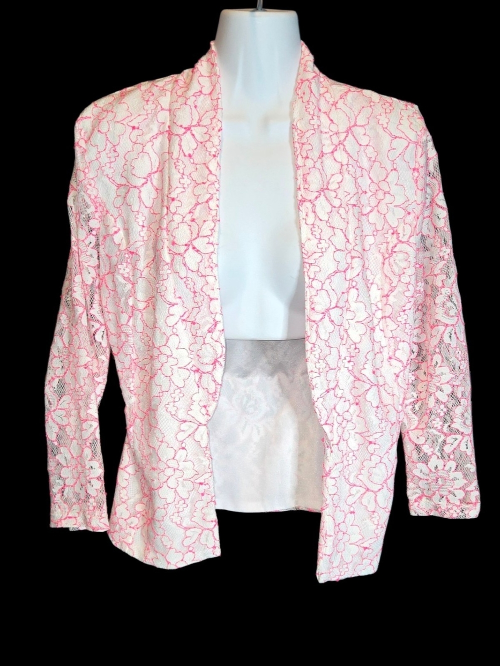 Charlotte Russe Pink & White Floral Lace Open-Front